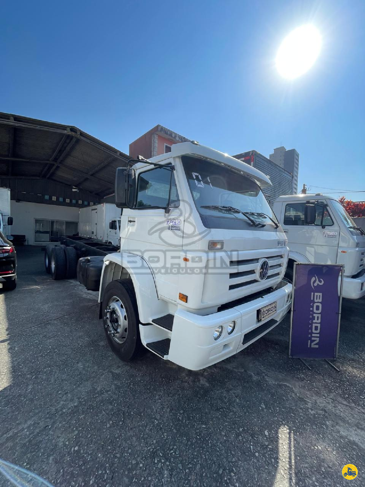 CAMINHAO VOLKSWAGEN VW 17210 Chassis Truck 6x2 Bordin Veículos SAO BERNARDO DO CAMPO SÃO PAULO SP